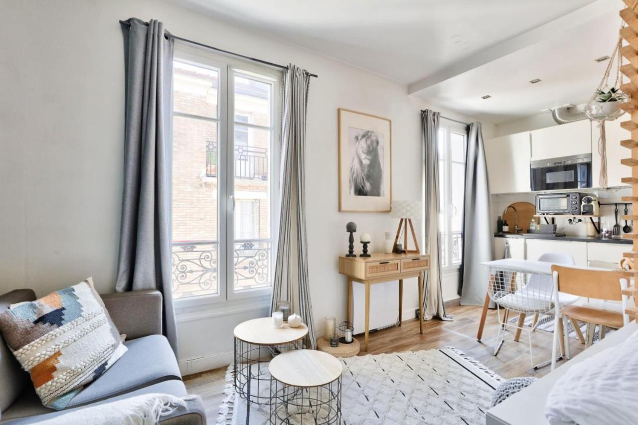 Cozy For 2 People In Montmartre Appartement